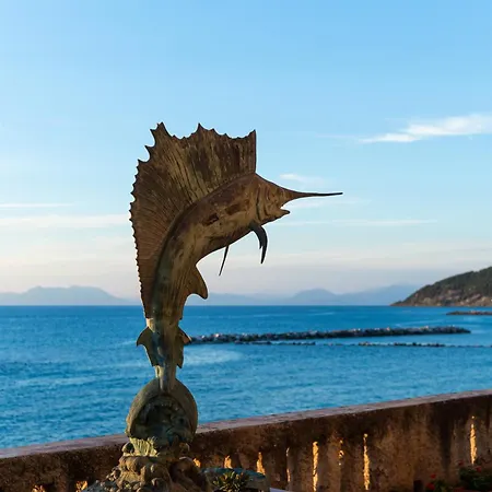 فندق Torre Perrotti - Le سانتا ماريا دي كاستيلاباتي