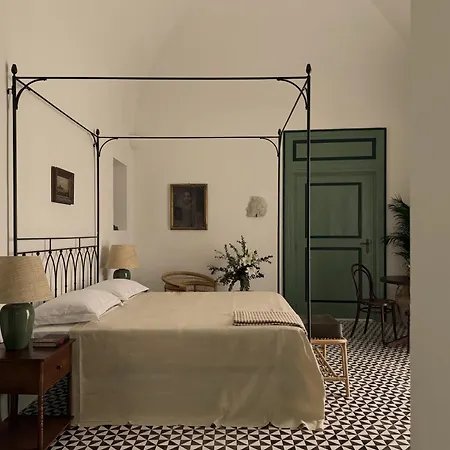 Hotel Torre Perrotti - Le *