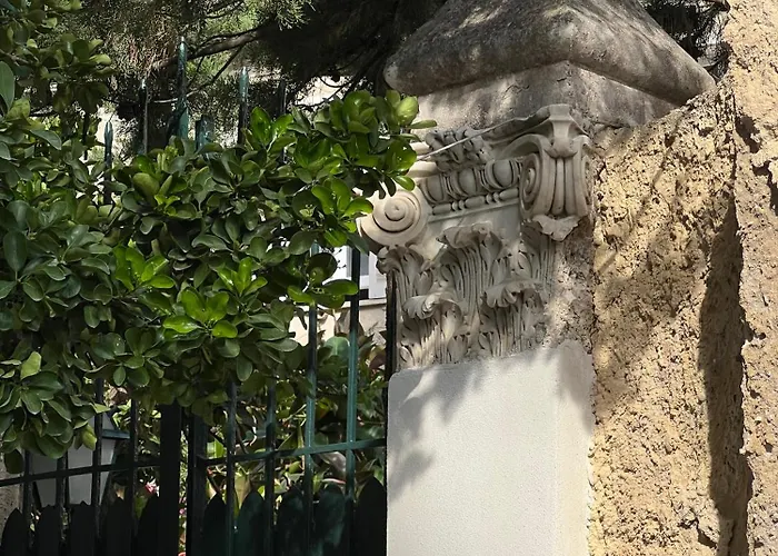 Torre Perrotti - Le *